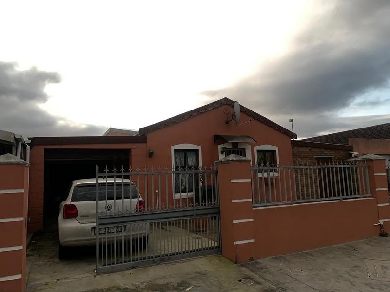 4 Bedroom Property for Sale in Mitchells Plain Central Western Cape